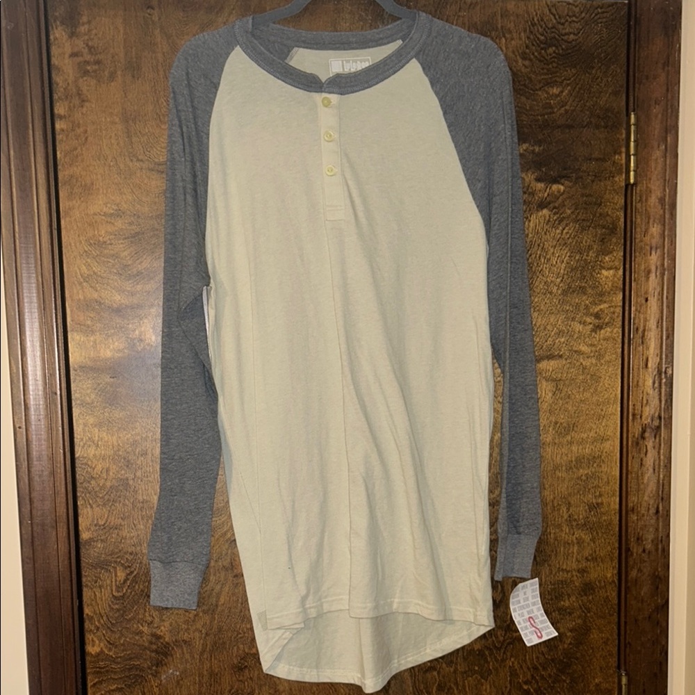 LuLaRoe Mark Long Sleeve Tee